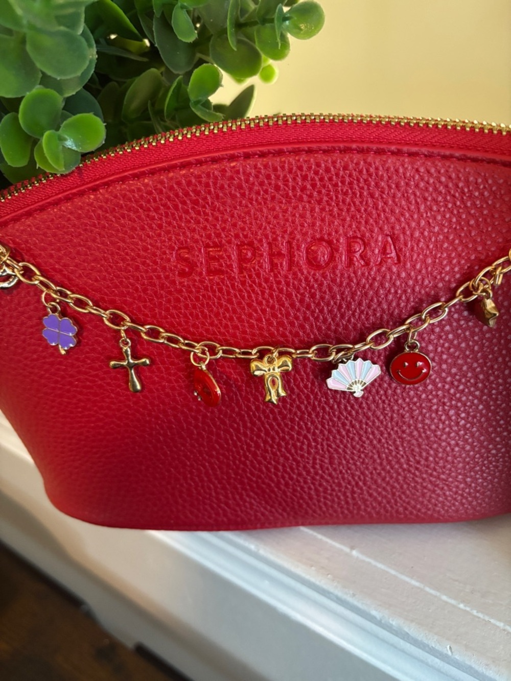 Chic Red Pebbled Leather Cosmetic Pouch with Gold Charm Chain β€οΈβ¨ | Sephora - Picture 2 of 6
